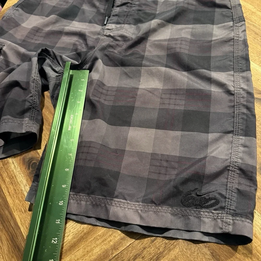 Nike 6.0 Board Shorts Plaid Swim Surf Beach Trunks Pockets Drawstring 36‎